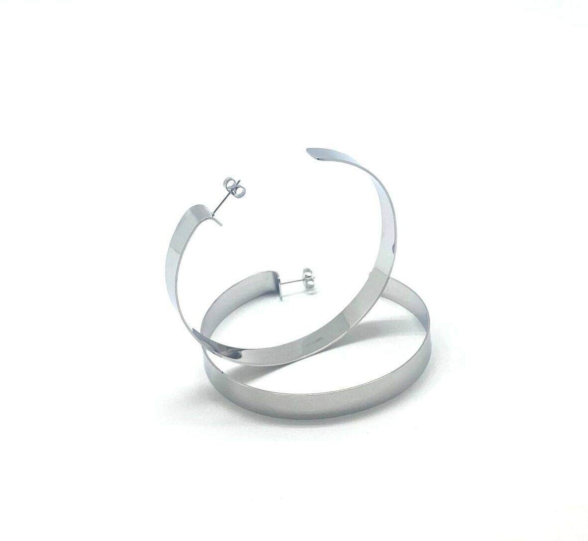 Big hoop earrings in polished stainless steel