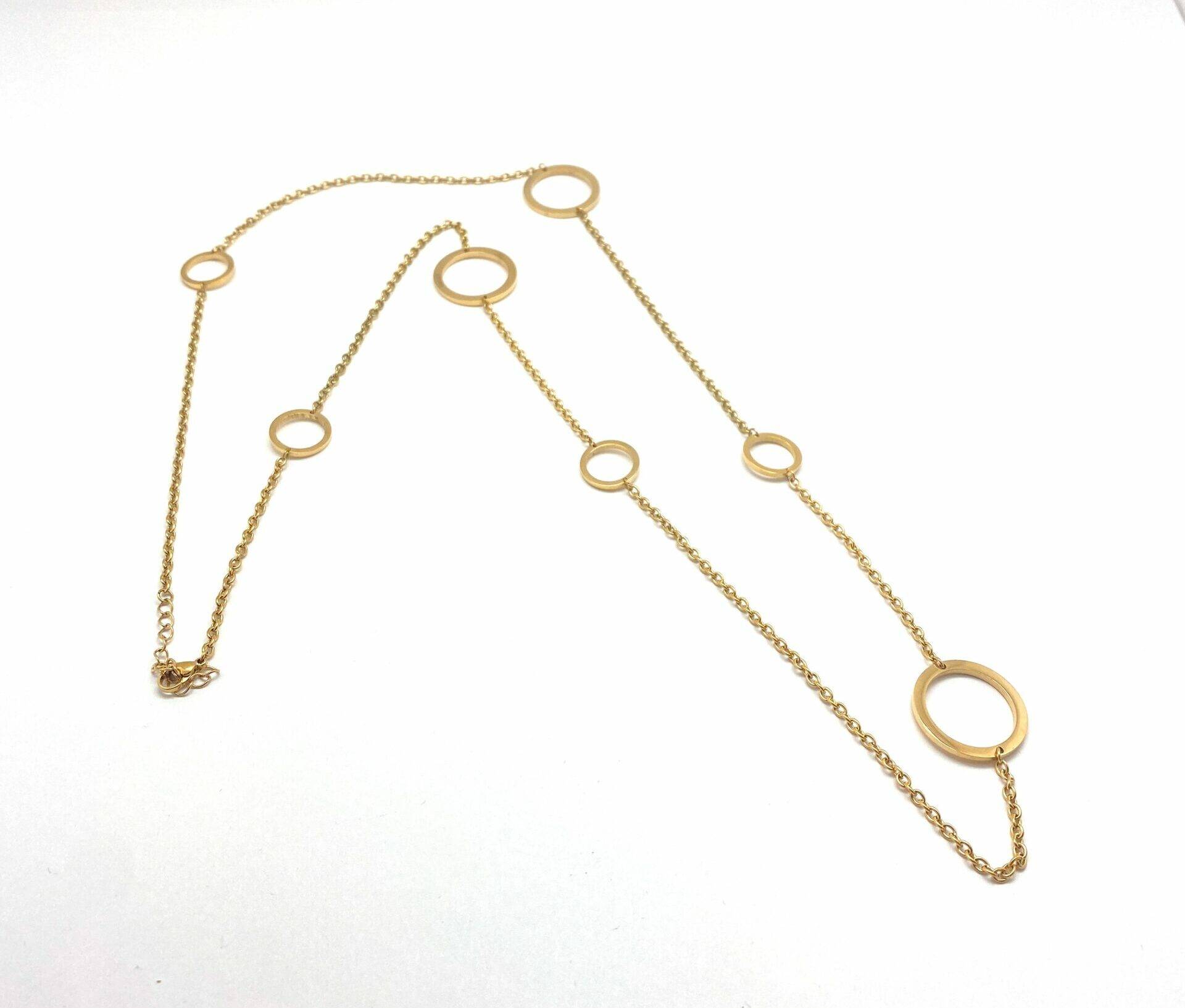 Geometric circle chain necklace in gold finish