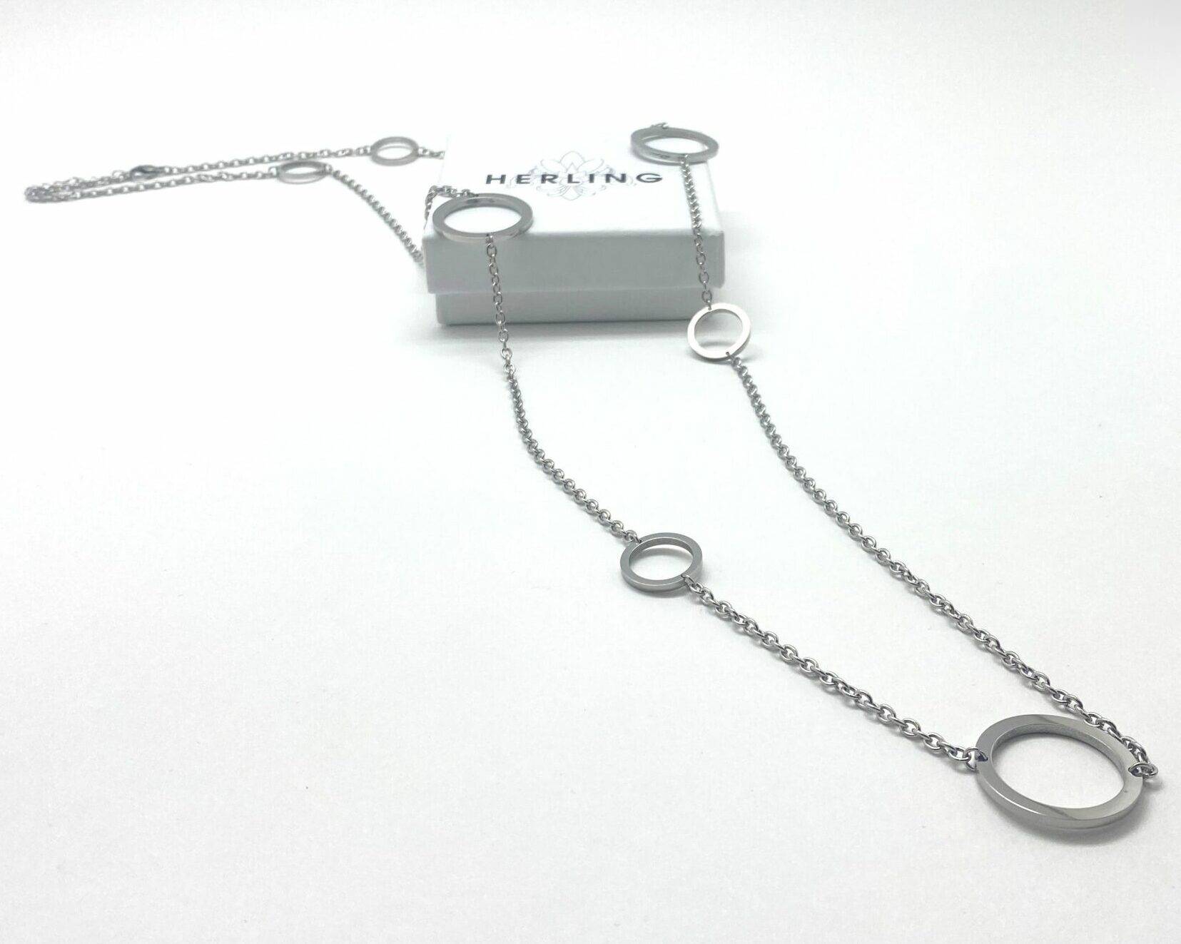 Geometric circle chain necklace in polished stainless steel